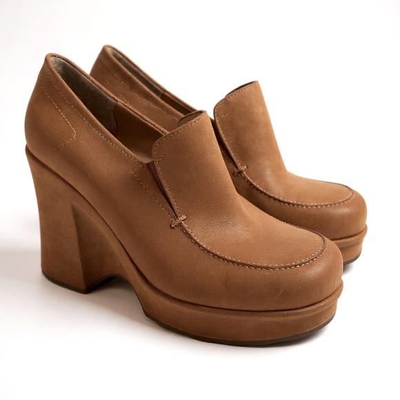 Vintage Shoes - 90s Bratz Doll Suede Platform Heels